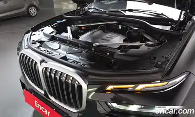 BMW X7 2023 3.0 гидро в Москве № 189718, миниатюра 5