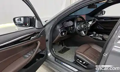 BMW 5-Series 2021 4.4 гидро в Москве № 192525, миниатюра 9