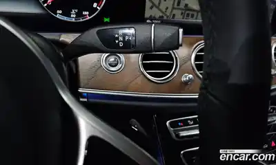 Mercedes-Benz E-Class 2019 2.0 гидро, миниатюра 9