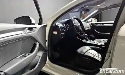 Audi A3 2015 1.6 гидро в Москве № 194077, миниатюра 12