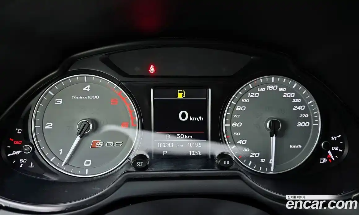 Audi SQ5 2015 3.0 гидро в Москве № 194608, фото 8