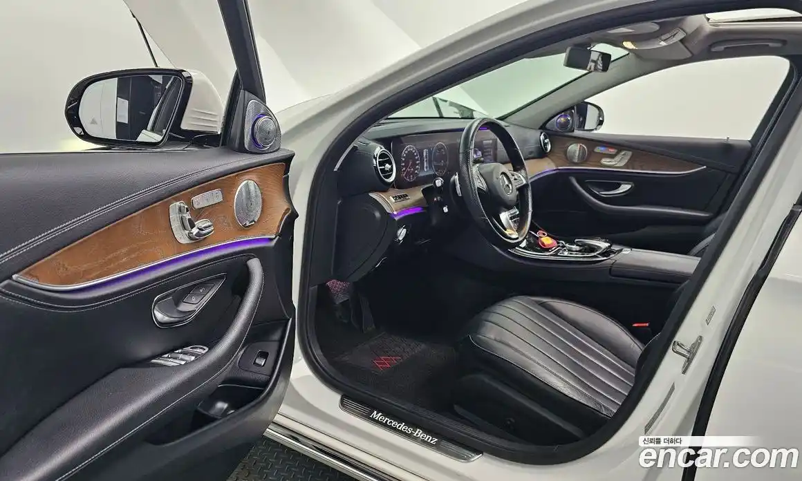 Mercedes-Benz E-Class 2018 2.0 гидро в Москве № 195553, фото 11