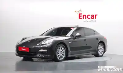 Porsche Panamera, 2011