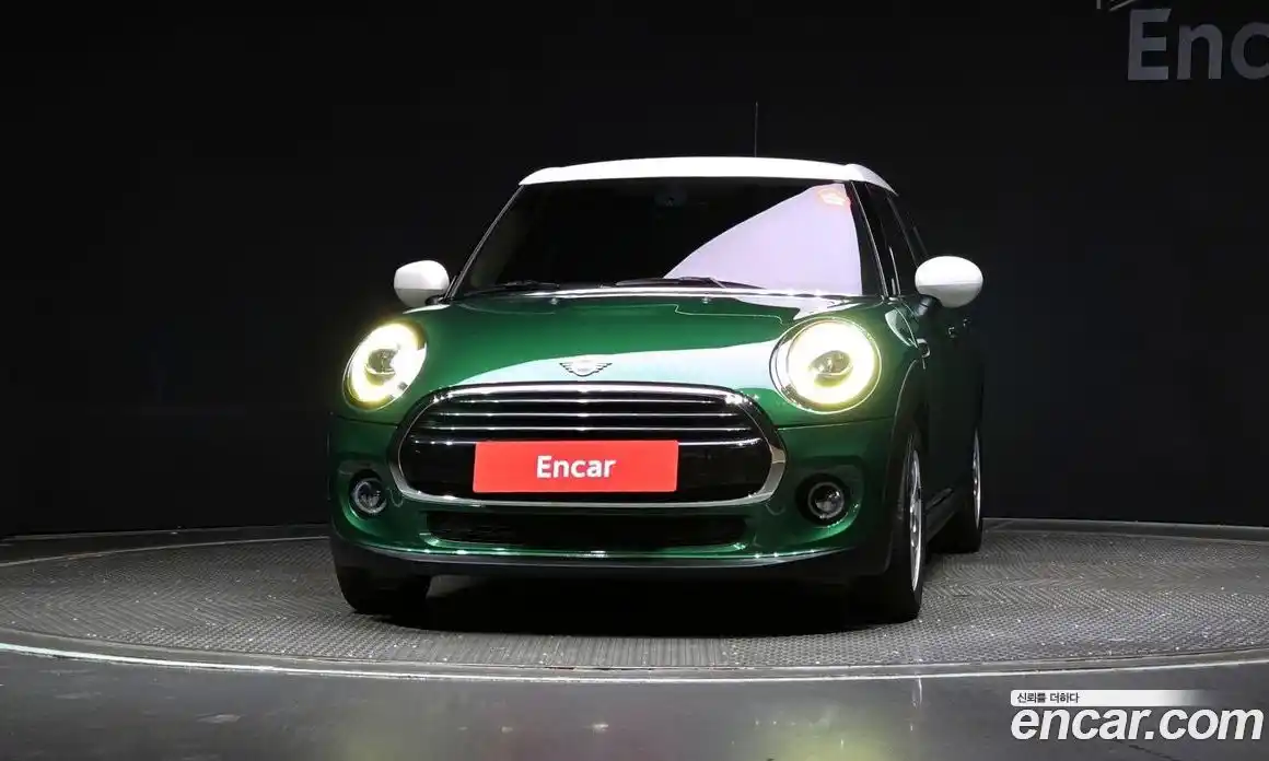 Mini Cooper 2020 1.5 гидро в Москве № 198449, фото 3
