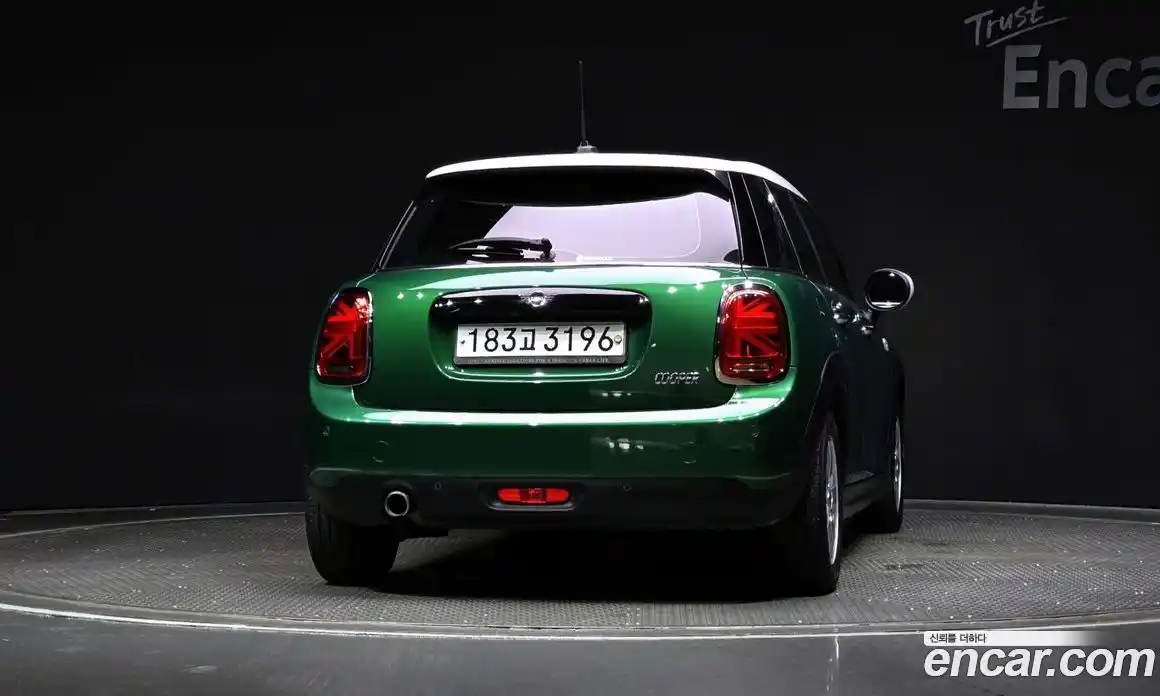 Mini Cooper 2020 1.5 гидро в Москве № 198449, фото 4
