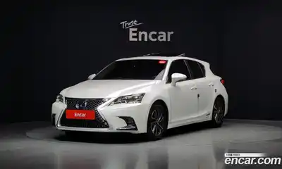 Lexus CT200h, 2017