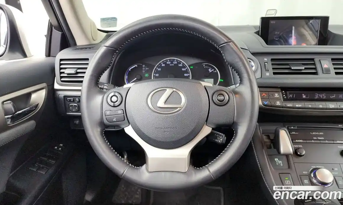 Lexus CT200h 2017 1.8 гидро в Москве № 198864, фото 12