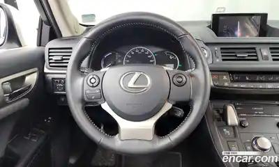 Lexus CT200h 2017 1.8 гидро в Москве № 198864, миниатюра 12