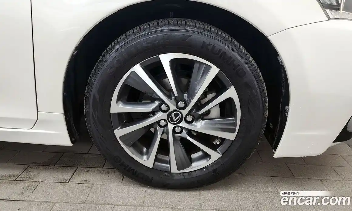 Lexus CT200h 2017 1.8 гидро в Москве № 198864, фото 5