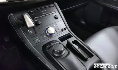 Lexus CT200h 2017 1.8 гидро в Москве № 198864, миниатюра 9