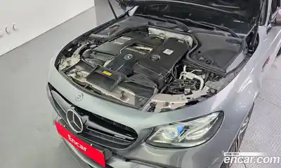 Mercedes-Benz E-Class 2019 4.0 гидро в Москве № 212221, миниатюра 6