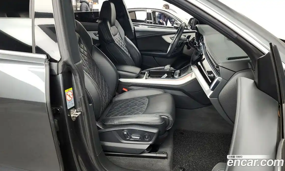Audi Q8 2020 3.0 гидро в Москве № 212511, фото 11