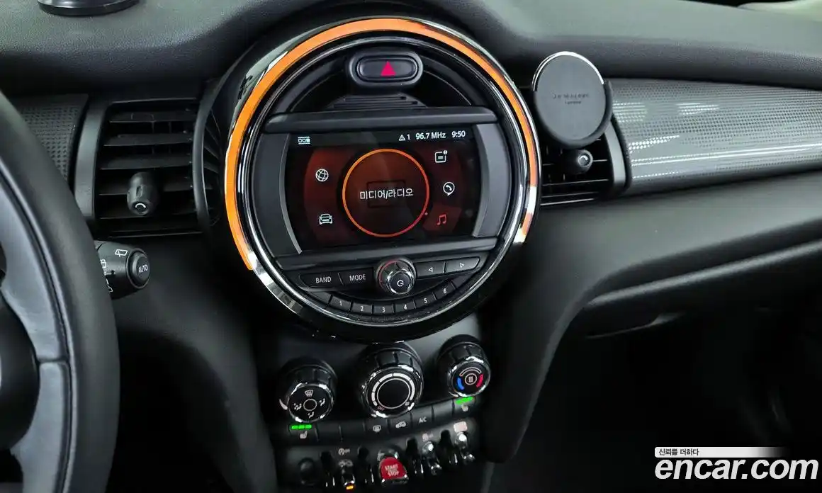 Mini Cooper 2021 1.5 гидро в Москве № 214082, фото 14