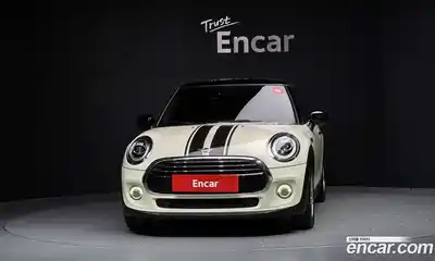 Mini Cooper 2021 1.5 гидро в Москве № 214082, миниатюра 3