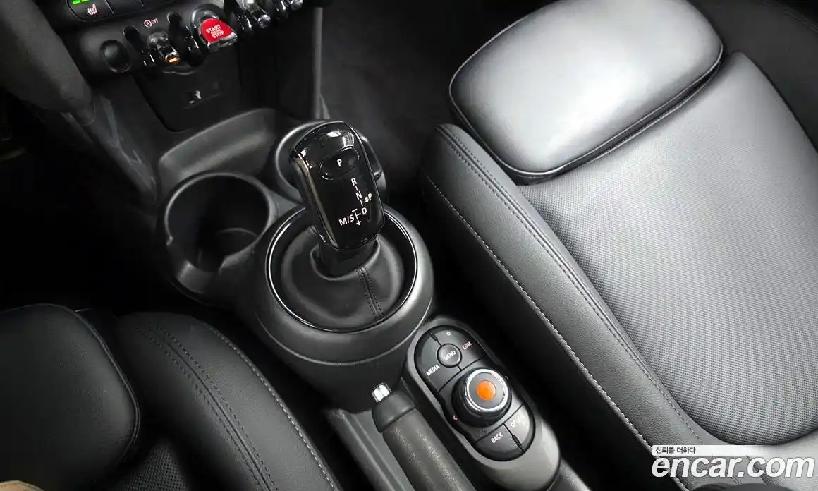 Mini Cooper 2021 1.5 гидро в Москве № 214082, фото 9