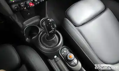 Mini Cooper 2021 1.5 гидро в Москве № 214082, миниатюра 9