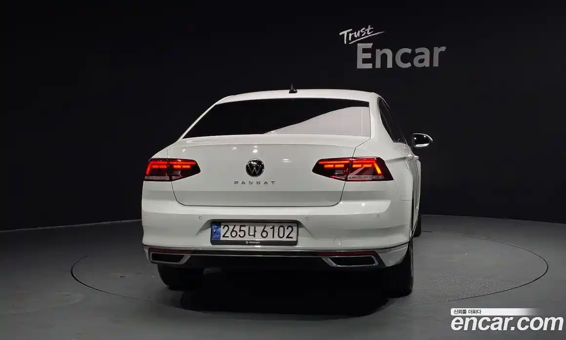 Volkswagen Passat 2022 2.0 гидро в Москве № 214927, фото 4