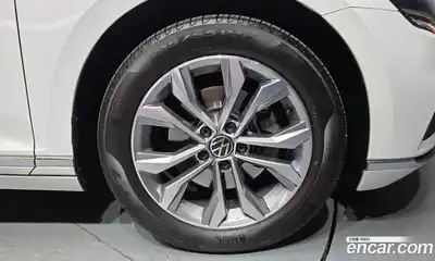 Volkswagen Passat 2022 2.0 гидро в Москве № 214927, миниатюра 5