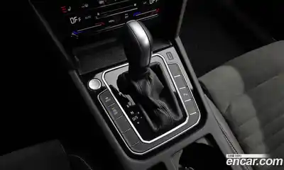 Volkswagen Passat 2022 2.0 гидро в Москве № 214927, миниатюра 9