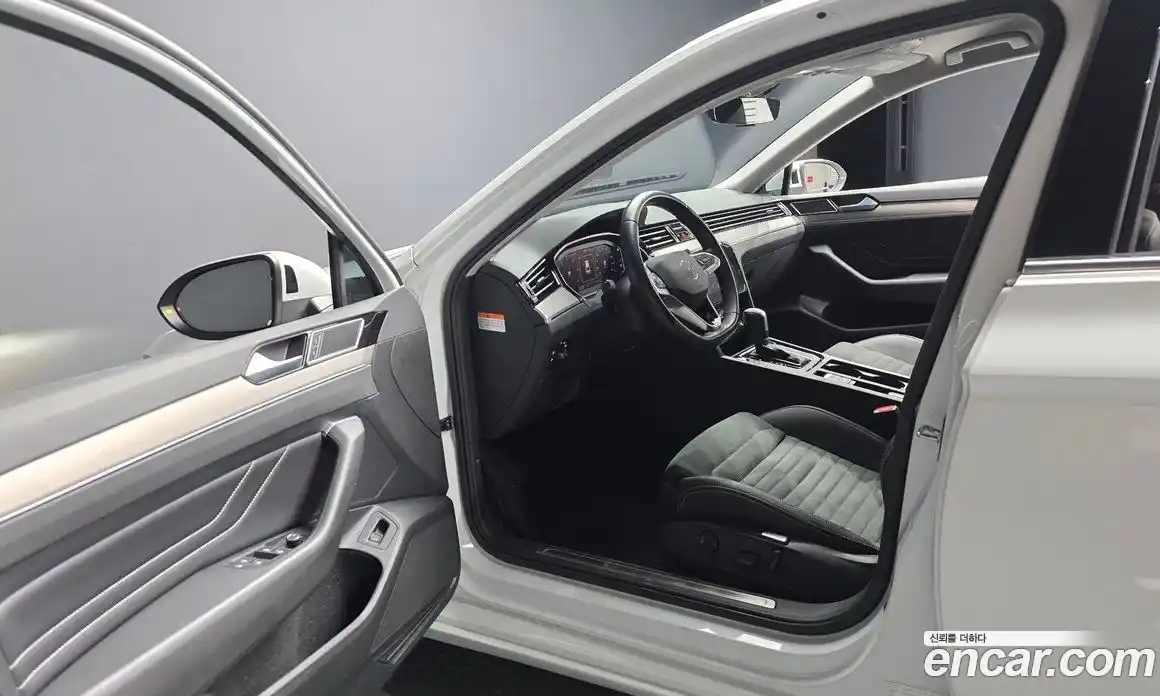Volkswagen Passat 2022 2.0 гидро в Москве № 214927, фото 10