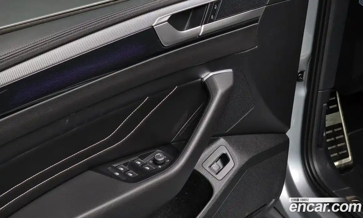Volkswagen Arteon 2023 2.0 гидро в Москве № 215062, фото 17