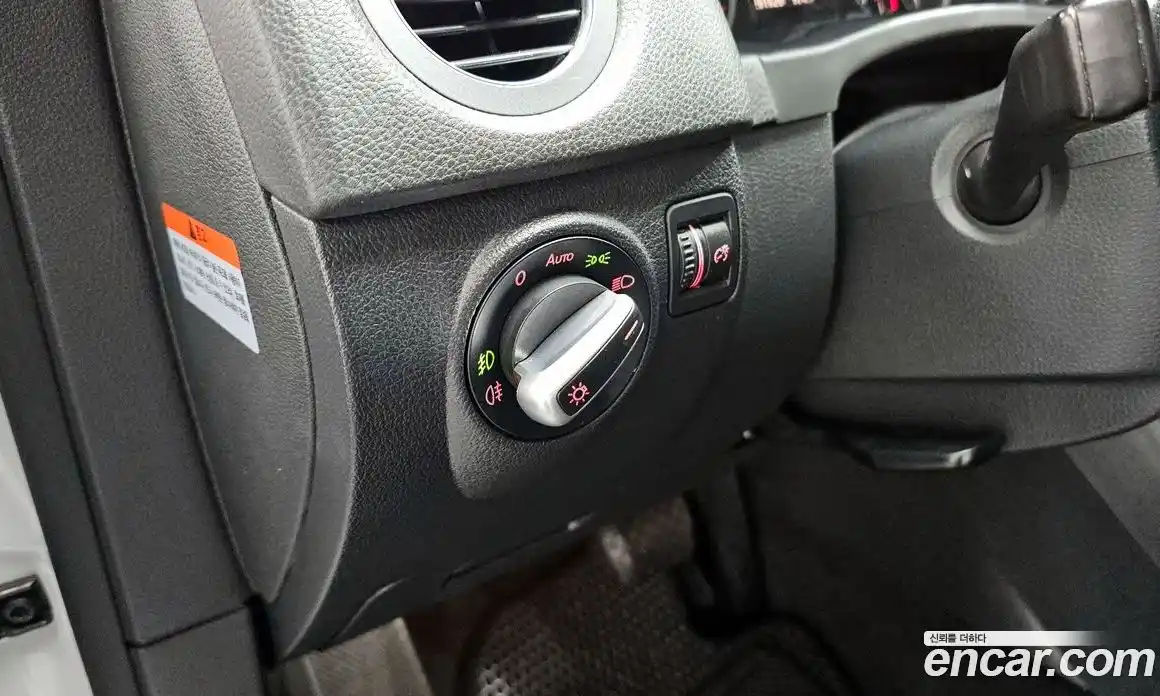 Volkswagen Tiguan 2015 2.0 гидро в Москве № 215328, фото 18