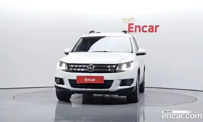 Volkswagen Tiguan 2015 2.0 гидро в Москве № 215328, миниатюра 3