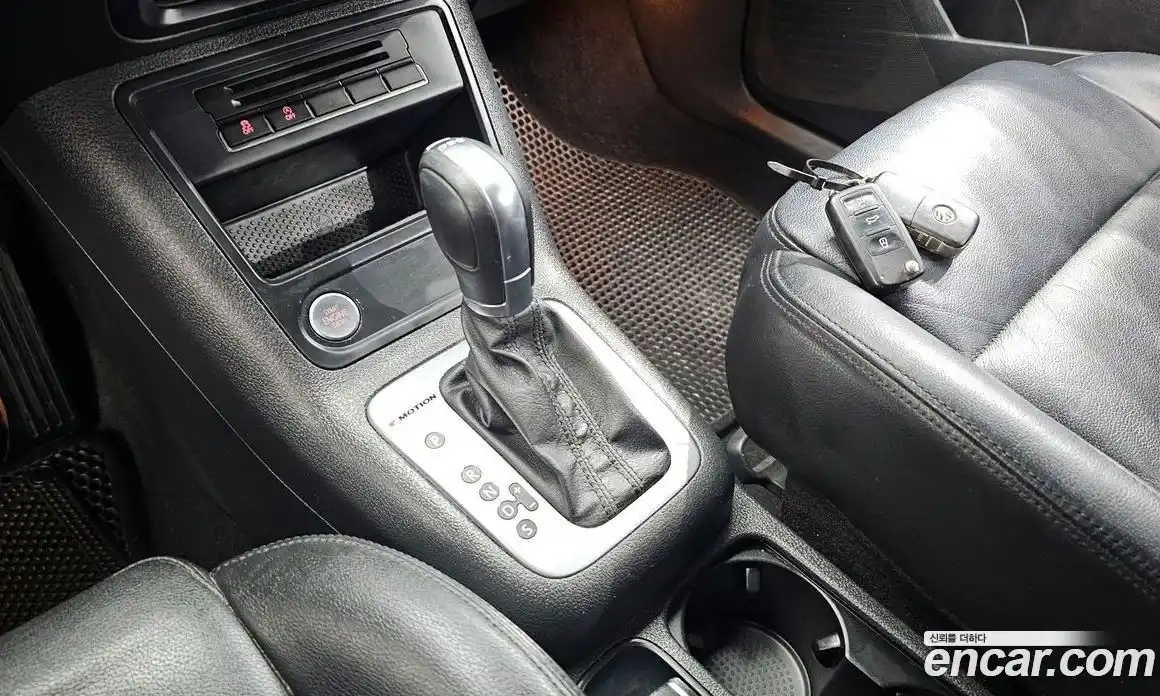 Volkswagen Tiguan 2015 2.0 гидро в Москве № 215328, фото 9