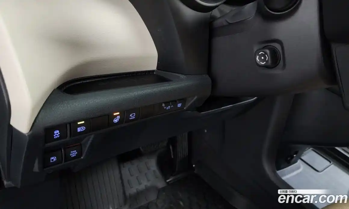 Toyota Sienna 2021 2.5 гидро в Москве № 215520, фото 14