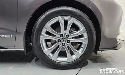 Toyota Sienna 2021 2.5 гидро в Москве № 215520, миниатюра 5