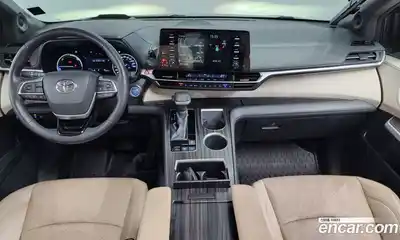 Toyota Sienna 2021 2.5 гидро в Москве № 215520, миниатюра 7