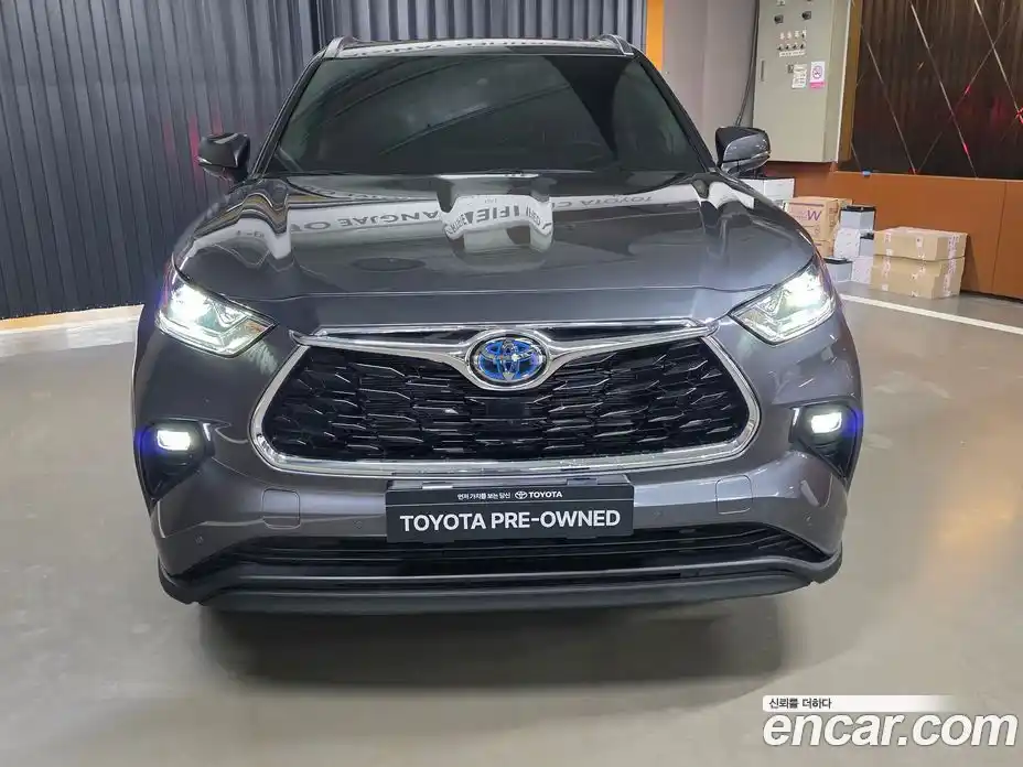 Toyota Highlander 2023 2.5 гидро в Москве № 215623, фото 3