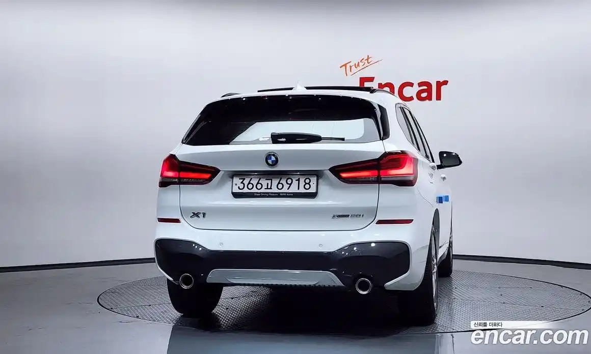 BMW X1 2022 2.0 гидро в Москве № 228920, фото 4