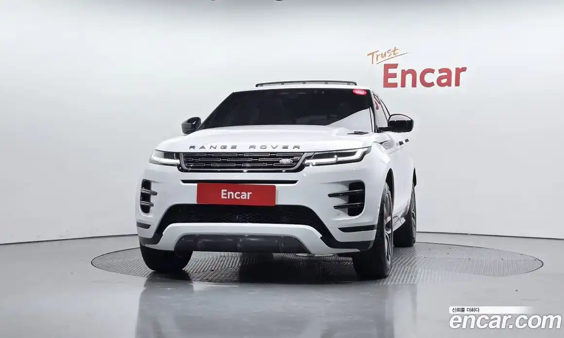 Land Rover Range-Rover Evoque 2025 2.0 гидро в Москве № 231147, фото 3