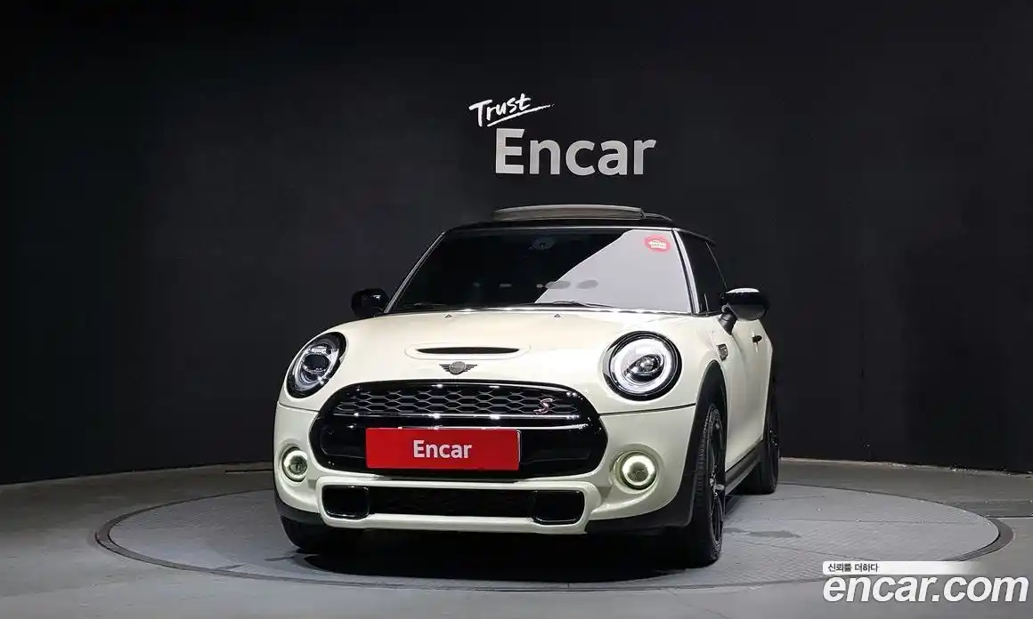 Mini Cooper 2021 2.0 гидро в Москве № 231470, фото 3