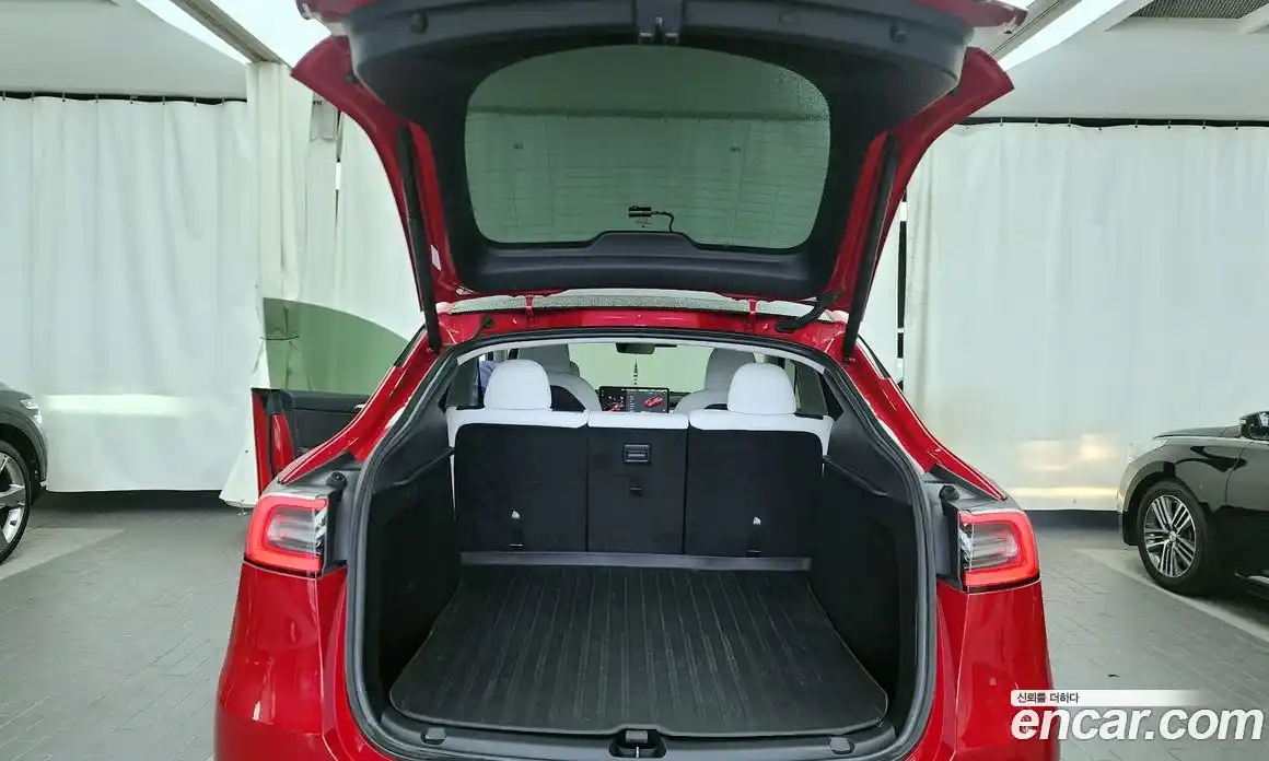 Tesla Model Y 2023 0.2 гидро в Москве № 231858, фото 20