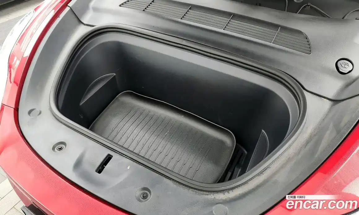 Tesla Model Y 2023 0.2 гидро в Москве № 231858, фото 6