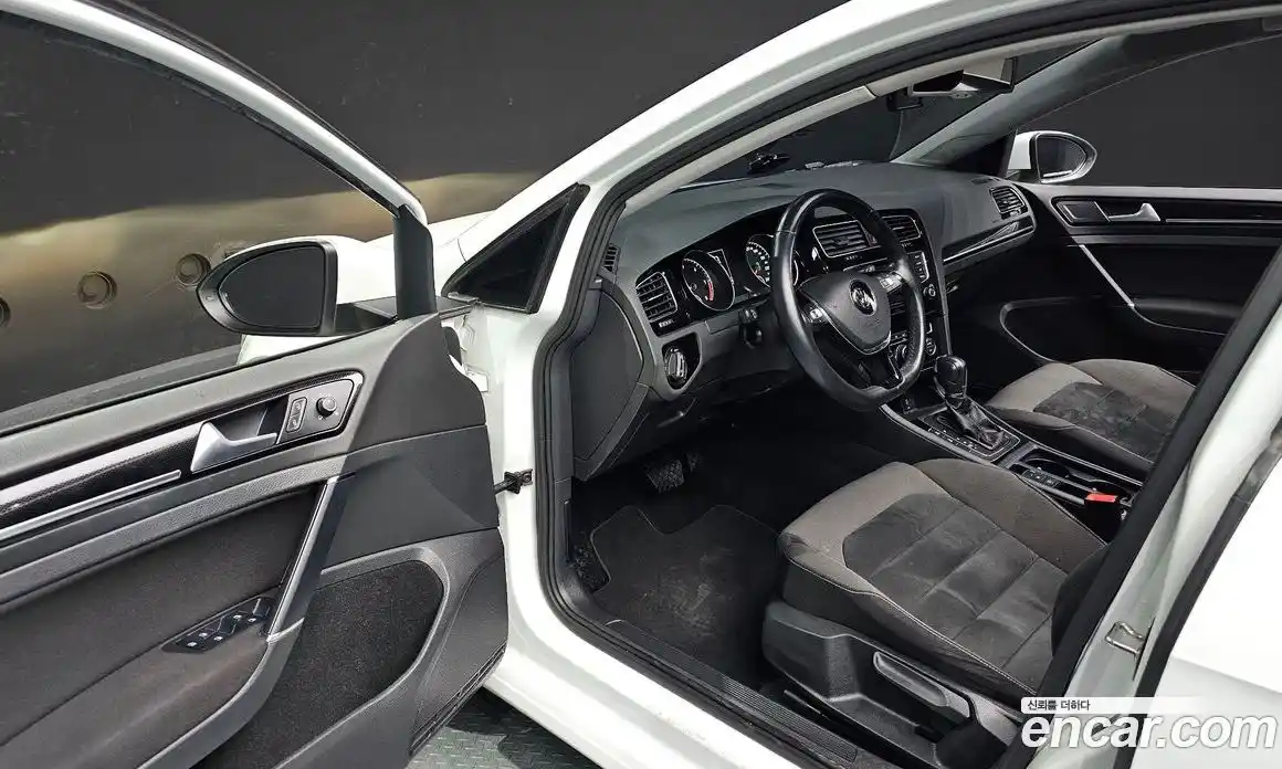 Volkswagen Golf 2014 2.0 гидро в Москве № 232244, фото 11