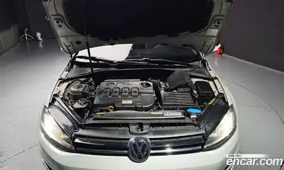 Volkswagen Golf 2014 2.0 гидро в Москве № 232244, миниатюра 6