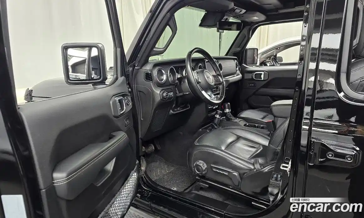 Jeep Wrangler 2022 2.0 гидро в Москве № 232395, фото 10