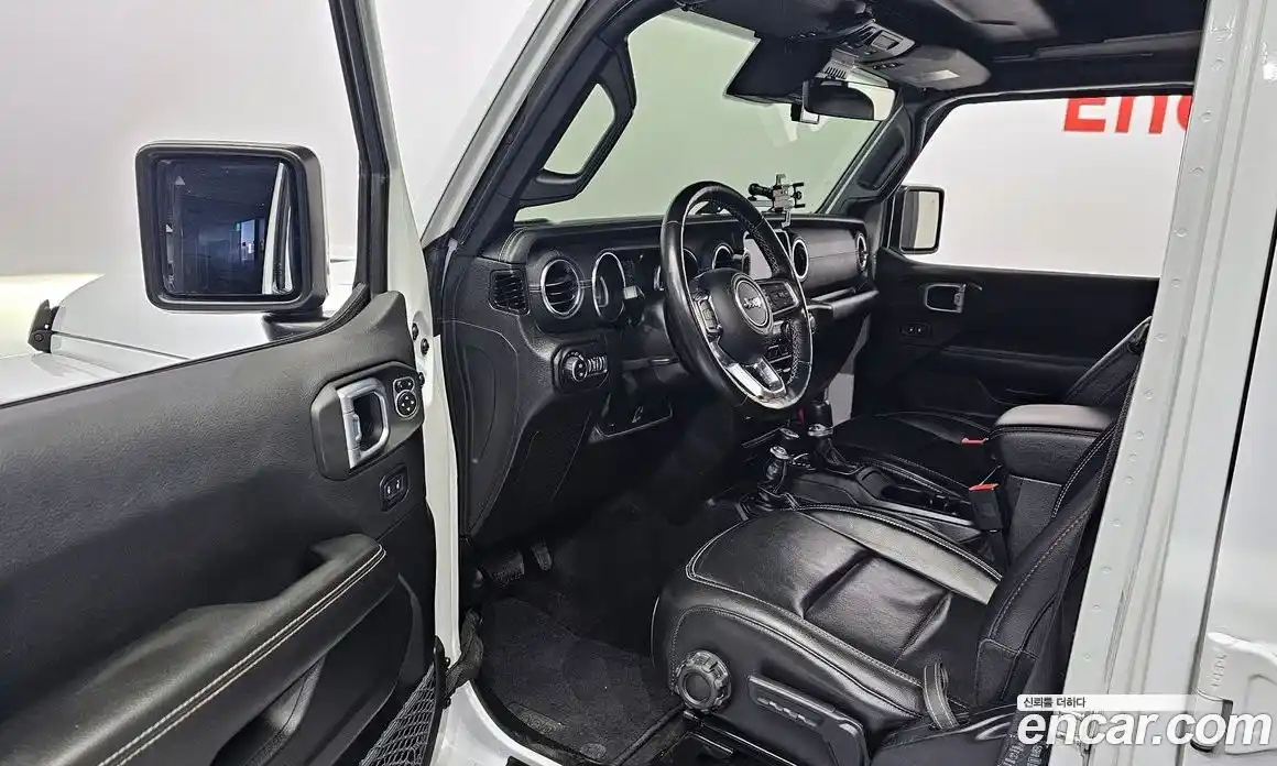 Jeep Wrangler 2023 2.0 гидро в Москве № 232498, фото 11