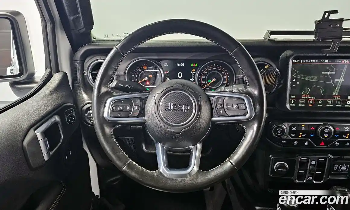 Jeep Wrangler 2023 2.0 гидро в Москве № 232498, фото 13