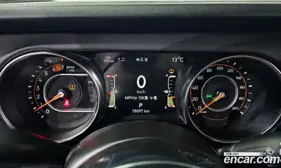 Jeep Wrangler 2023 2.0 гидро в Москве № 232498, миниатюра 8