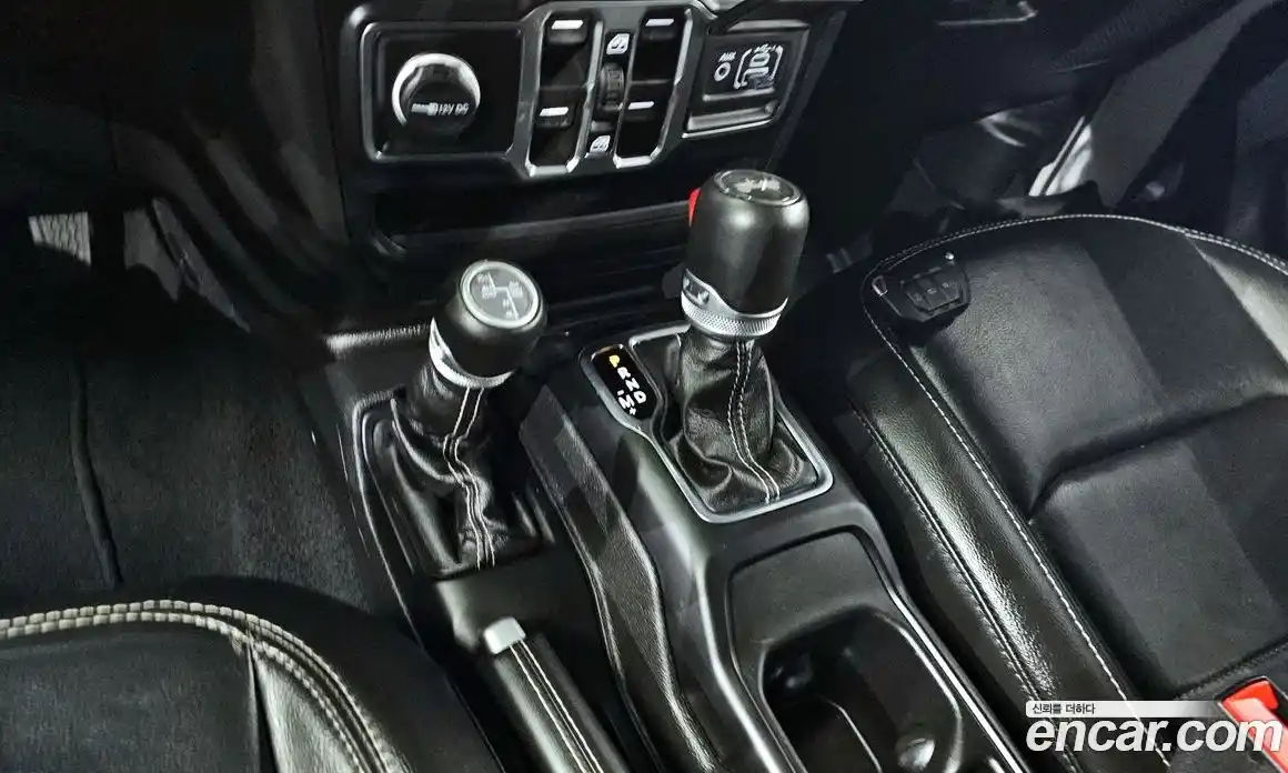 Jeep Wrangler 2023 2.0 гидро в Москве № 232498, фото 9