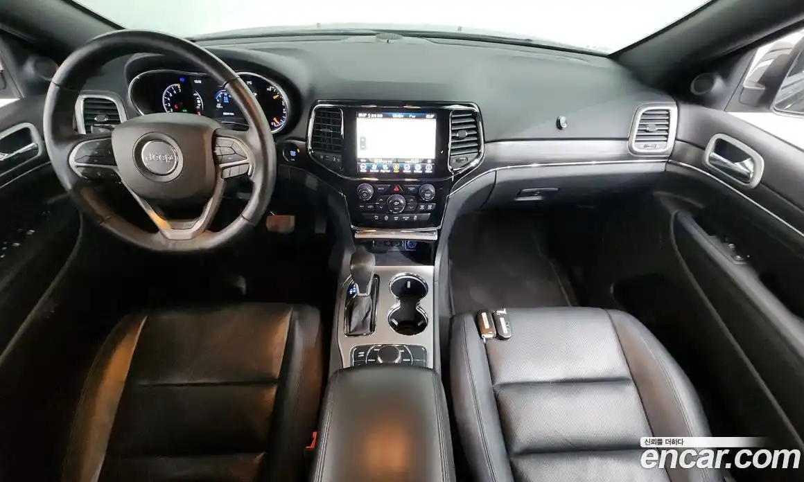 Jeep Cherokee 2019 3.6 гидро в Москве № 232566, фото 7
