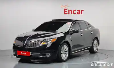Lincoln MKS, 2015