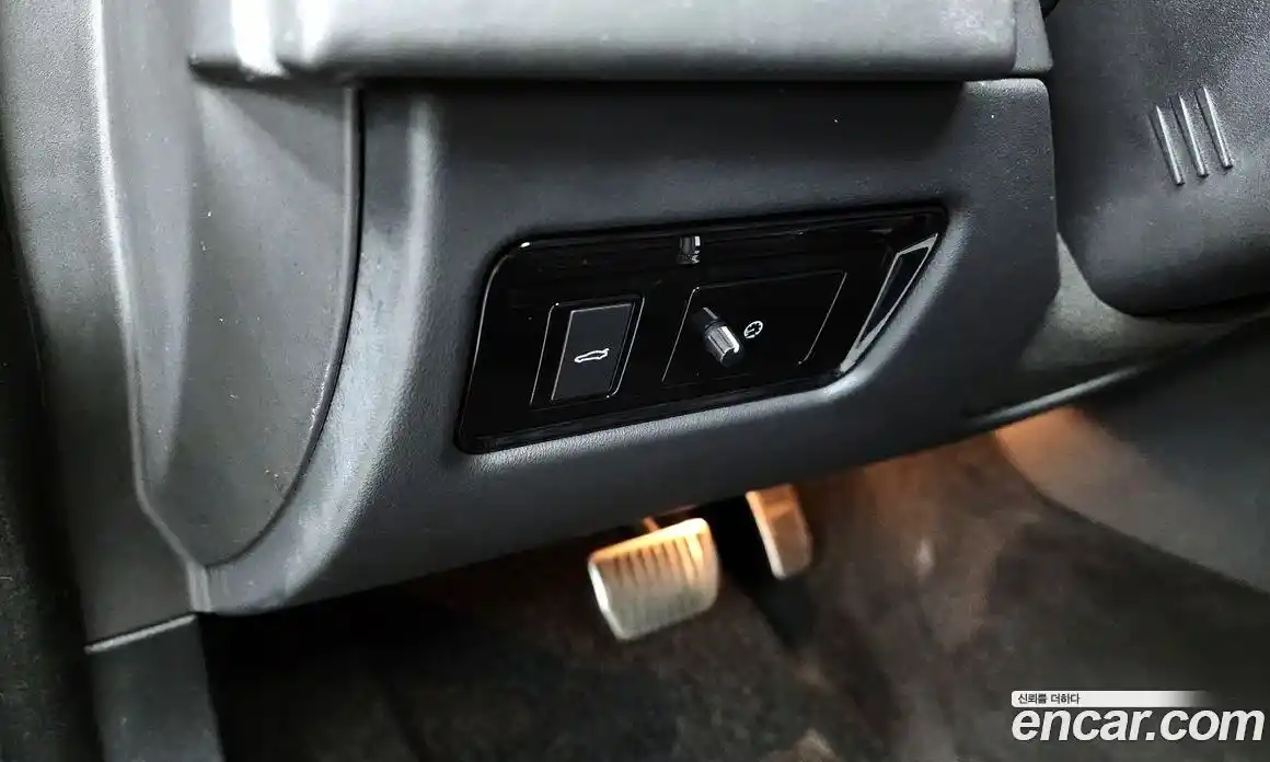 Jaguar XF 2019 2.0 гидро в Москве № 256051, фото 16