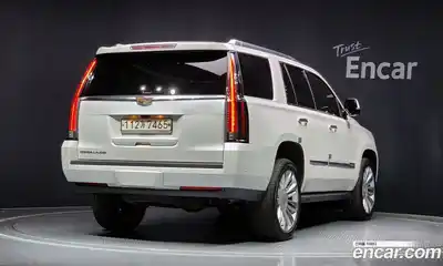 Cadillac Escalade 2020 6.2 гидро в Москве № 256460, миниатюра 2