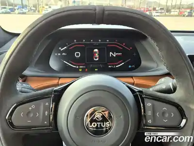 Lotus Emira 2024 3.5 механика в Москве № 256852, миниатюра 11