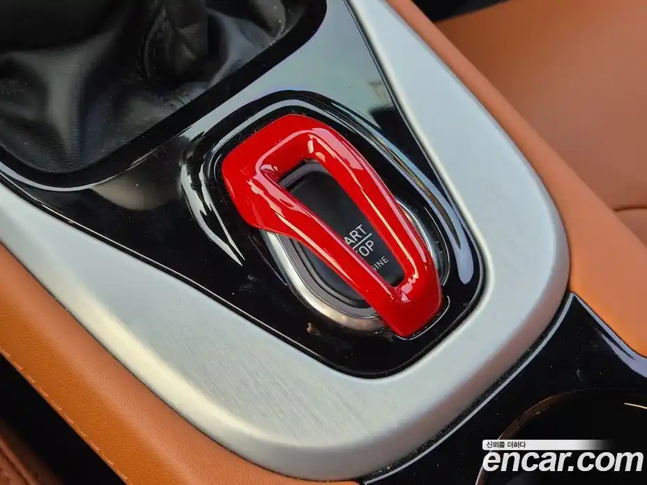 Lotus Emira 2024 3.5 механика в Москве № 256852, фото 15